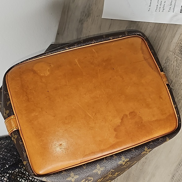 Louis Vuitton Petite Noe Monogram - Picture 7 of 16